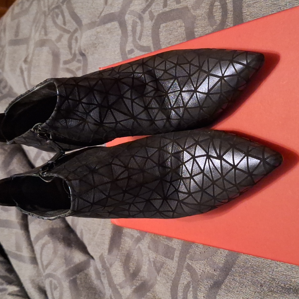 Roger Vivier Booties